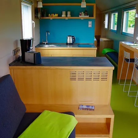 Holiday home Urlaubsbahnhof-schlafwagen