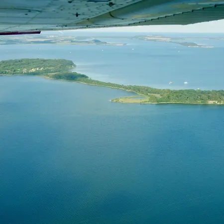 Urlaubsbahnhof-schlafwagen * Lauterbach (Rugen)
